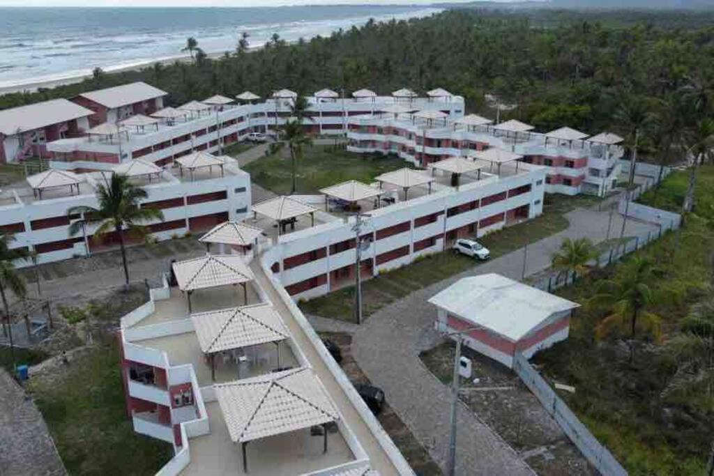 Condomi. Praia Da Perola -Beira Mar-Ilheus/Itacare Ilhéus Exterior foto